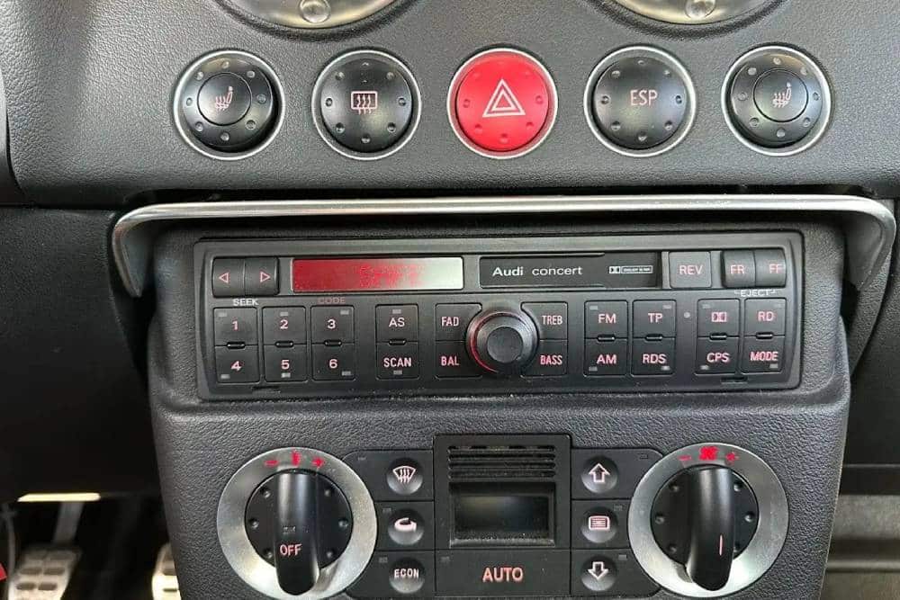 Εντυπωσιακή μαύρη Audi TT Quattro του 1999 18 1920x1080 (7)