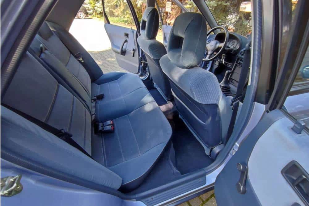 1990-Mazda-323F-12-2048x1537-1