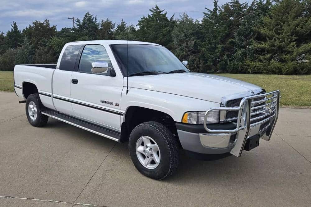 Εξαιρετικό Dodge Ram με 1.200 χλμ. παραμένει αμετάβλητο από το 1997 15 2-1