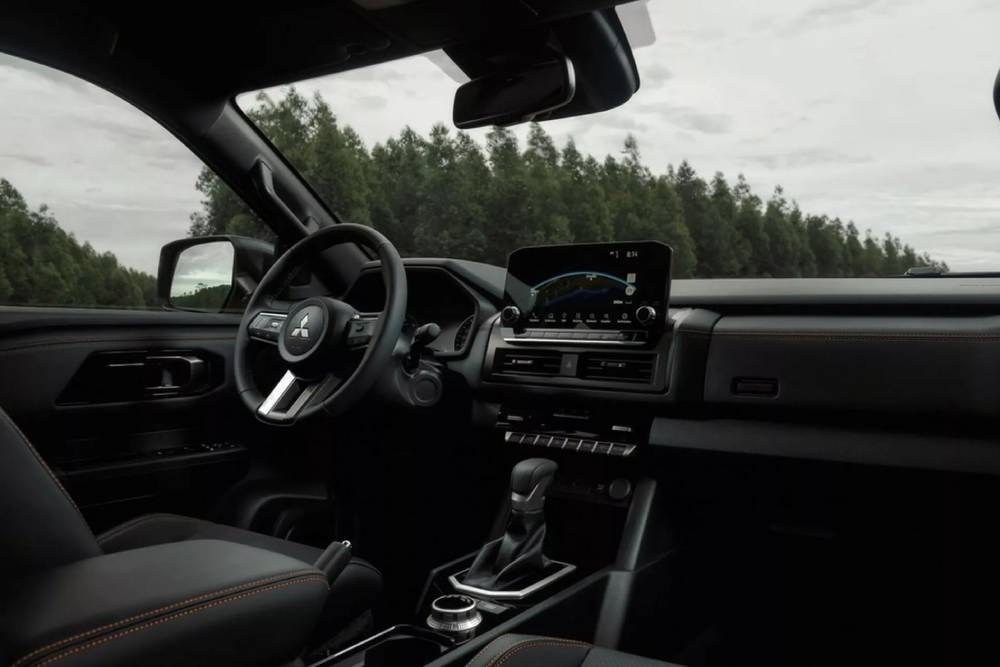 2025-Mitsubishi-Triton-Savana-26-2048x1366