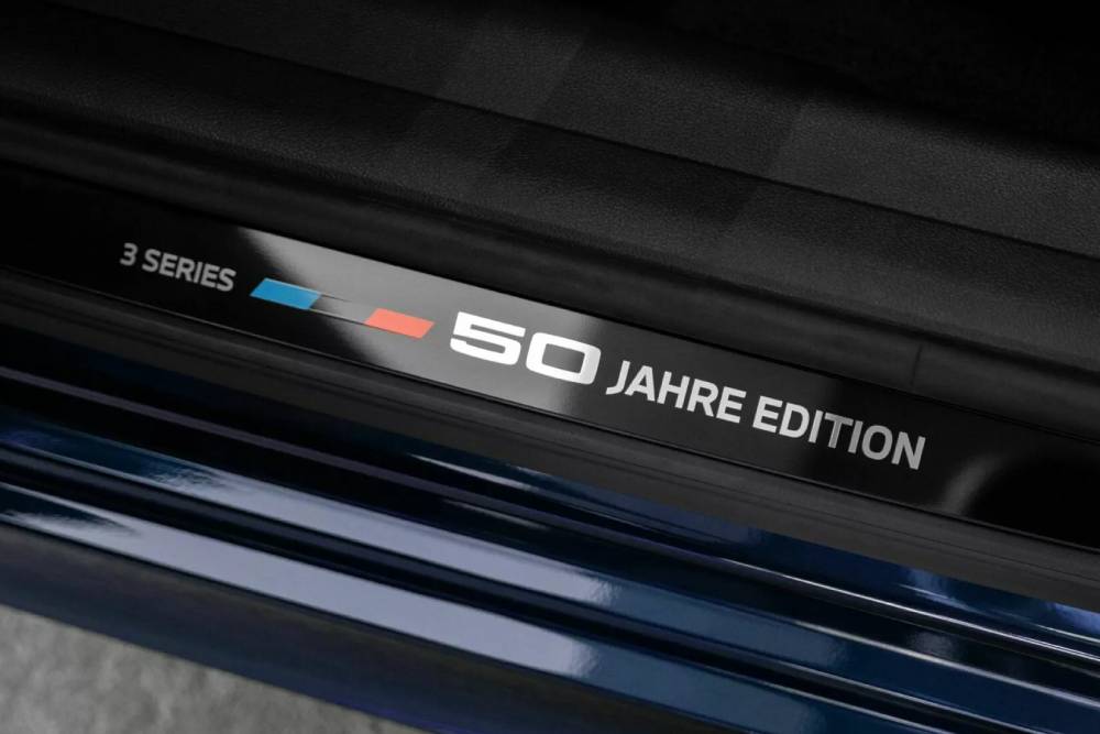 2026-BMW-M340i-xDrive-50-Jahre-Edition-Canada-24-2