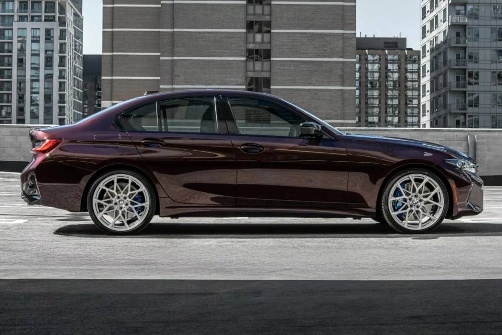 2026-BMW-M340i-xDrive-50-Jahre-Edition-Canada-5-co