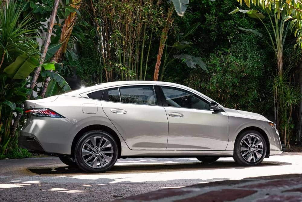 2026-Nissan-Sentra-00012-2048x1205