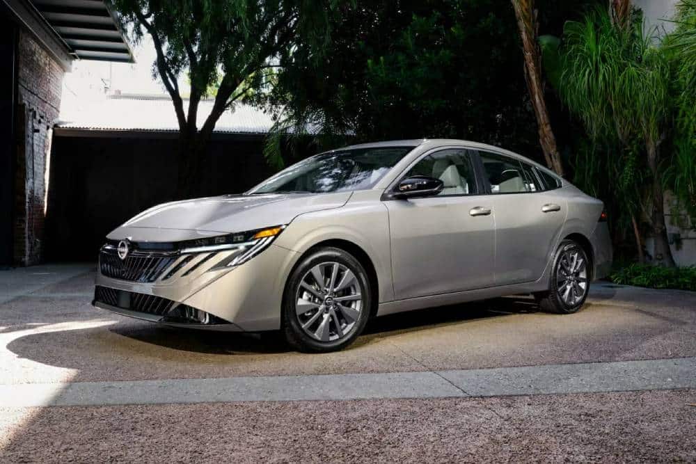 Σε τιμή γιορτινού δώρου το καινούργιο Nissan Sunny