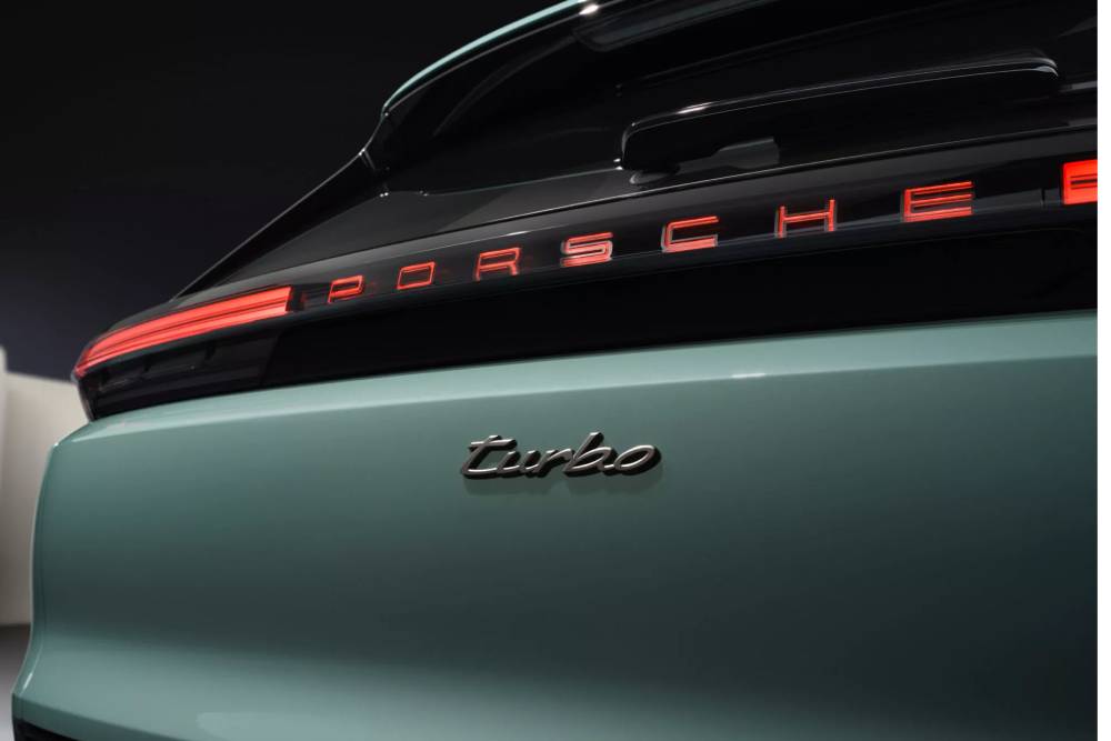 Η ηλεκτρική Porsche Cayenne ξεπερνά τα όρια με 1.156 ίππους 30 2026-Porsche-Cayenne-Turbo-Electric-00007-2048x153