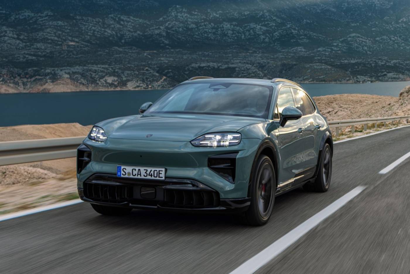 2026-porsche-cayenne-electric-1-1