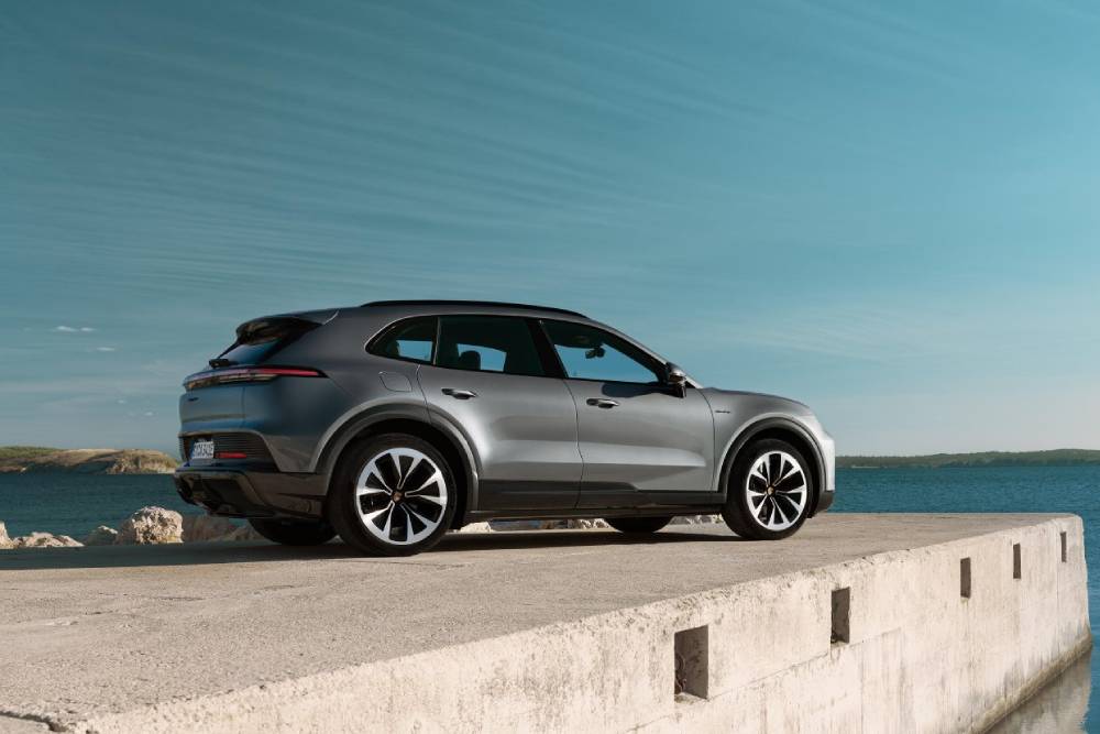 Η ηλεκτρική Porsche Cayenne ξεπερνά τα όρια με 1.156 ίππους 23 2026 porsche cayenne electric (6) (1)