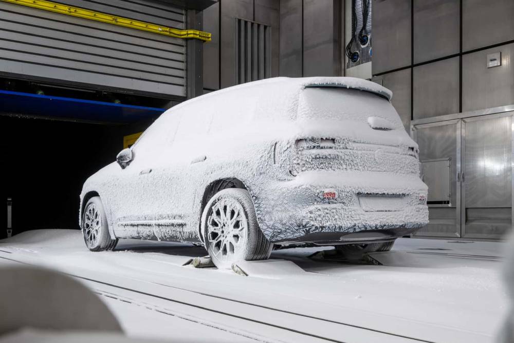 Εντυπωσιακό το εσωτερικό της καινούργιας Mercedes GLB 20 2027-mercedes-glb-interior (1)