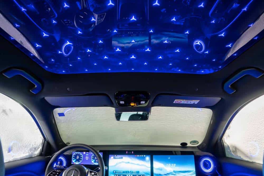 Εντυπωσιακό το εσωτερικό της καινούργιας Mercedes GLB 12 2027-mercedes-glb-interior (5)