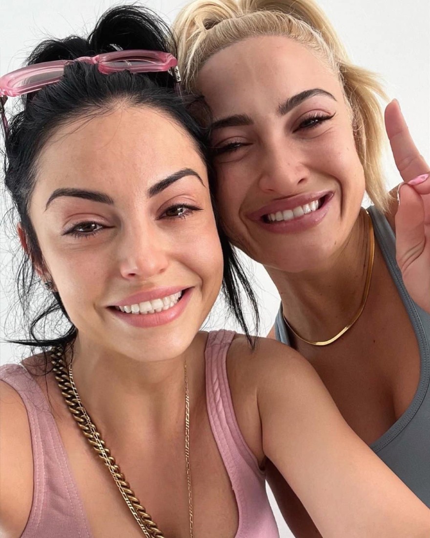 Δήμητρα Αλεξανδράκη – Ιωάννα Τούνη: Ποιος παρενέβη και τις απομάκρυνε 4 Το ποστ της Αλεξανδράκη για τους Τούνη και Αλεξάνδρου