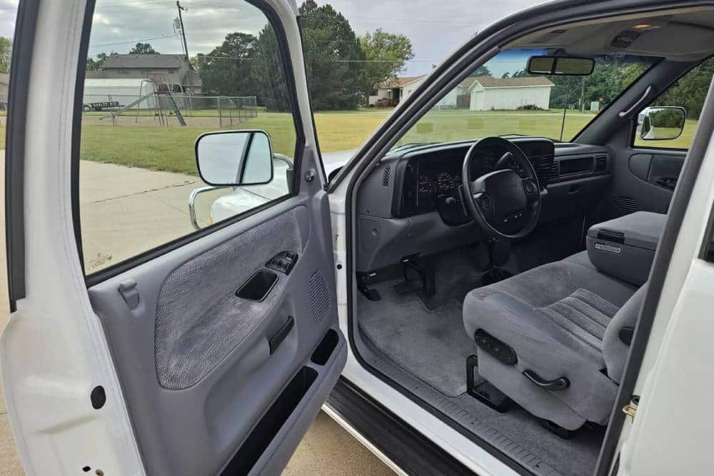 Εξαιρετικό Dodge Ram με 1.200 χλμ. παραμένει αμετάβλητο από το 1997 20 4-1