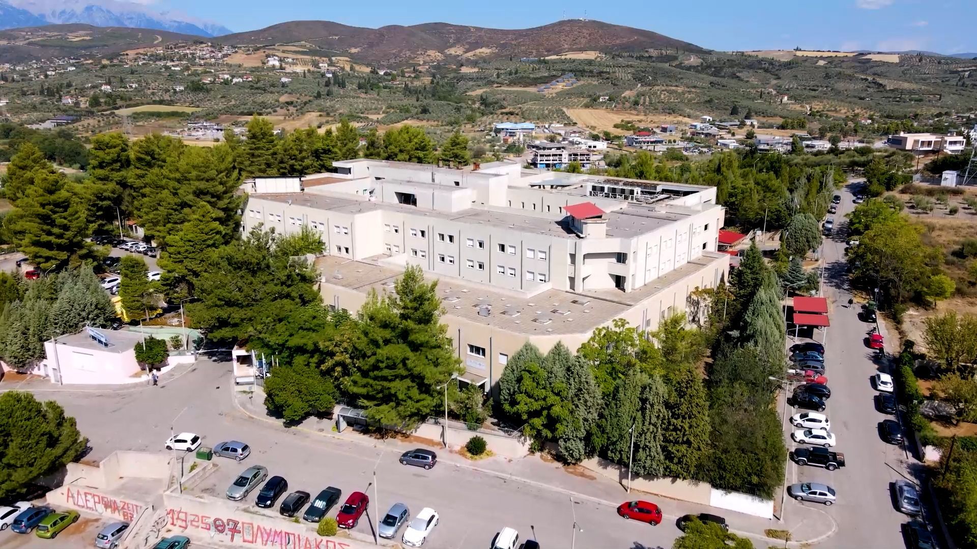 46-foreis-tis-livadeias-apaitoyn-ti-stelechosi-toy-nosokomeioy-tis-livadeias-1764242439