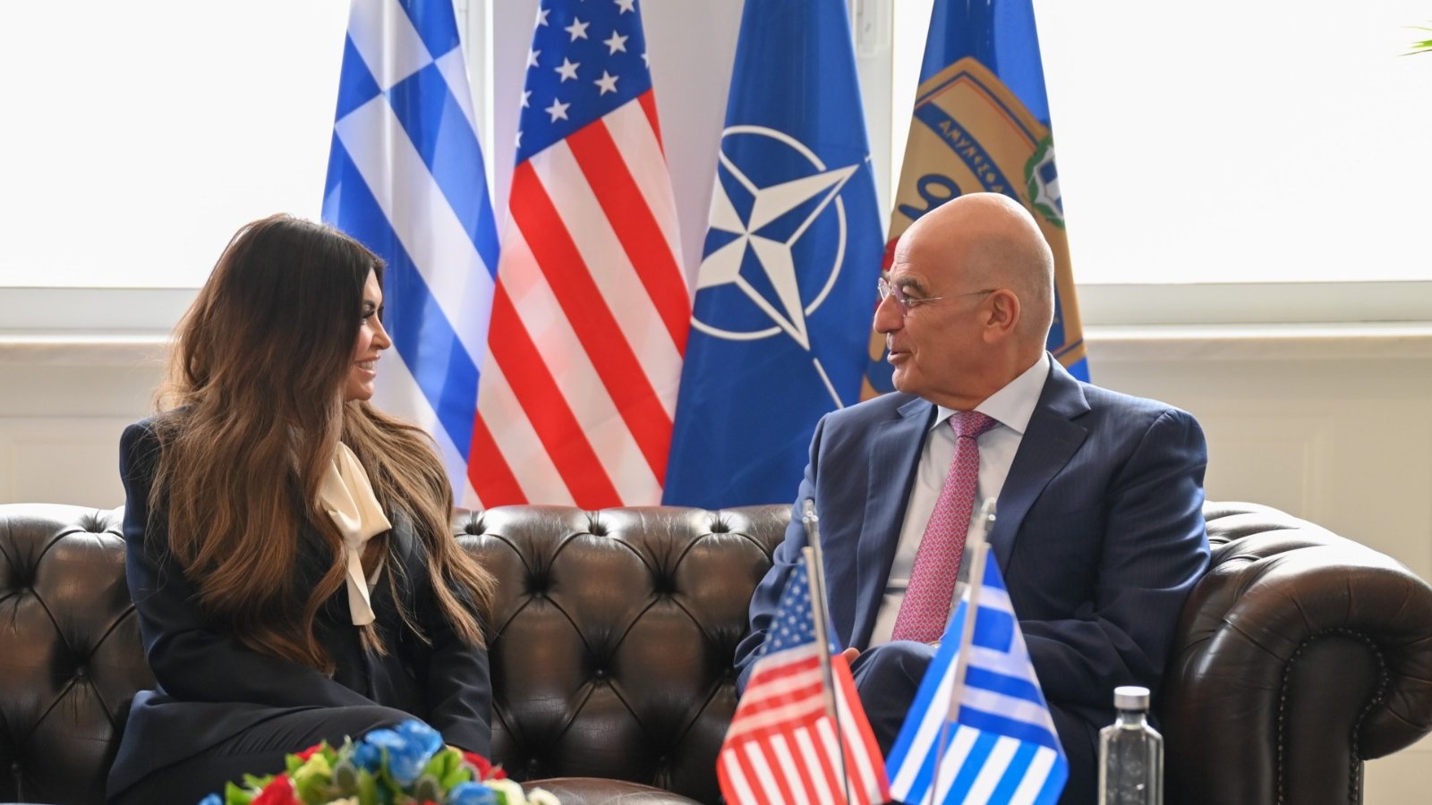 Νίκος Δένδιας, Κίμπερλι Γκιλφόιλ