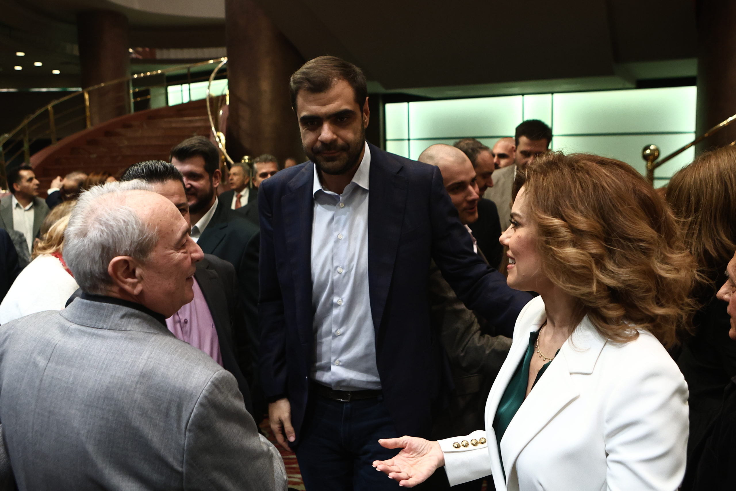 Άδωνις Γεωργιάδης: Αποκάλυψε το βιβλίο του «Ρώμη» – Υπουργοί και βουλευτές παρευρέθηκαν