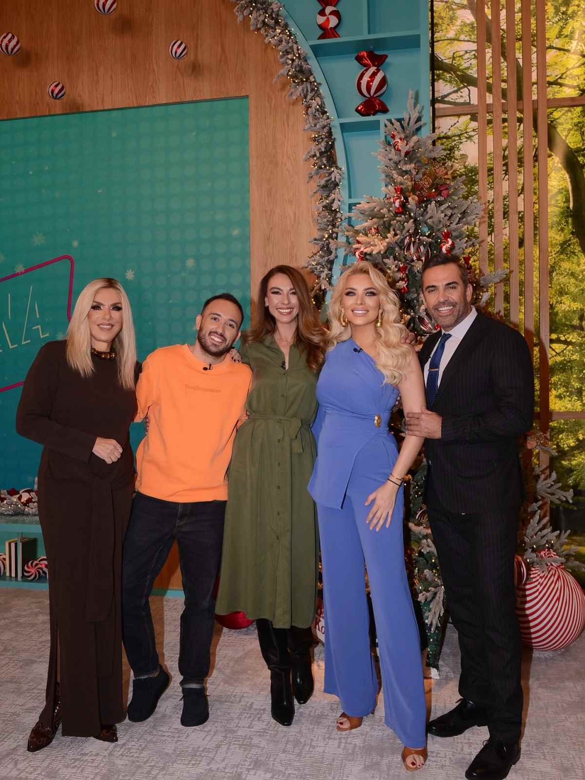 Κατερίνα Καινούργιου: «Φέτος νιώθω πιο ευσυγκίνητη» – Η δημοσίευση για τη γιορτή της 8 Η Κατερίνα Καινούργιου με τους συνεργάτες της