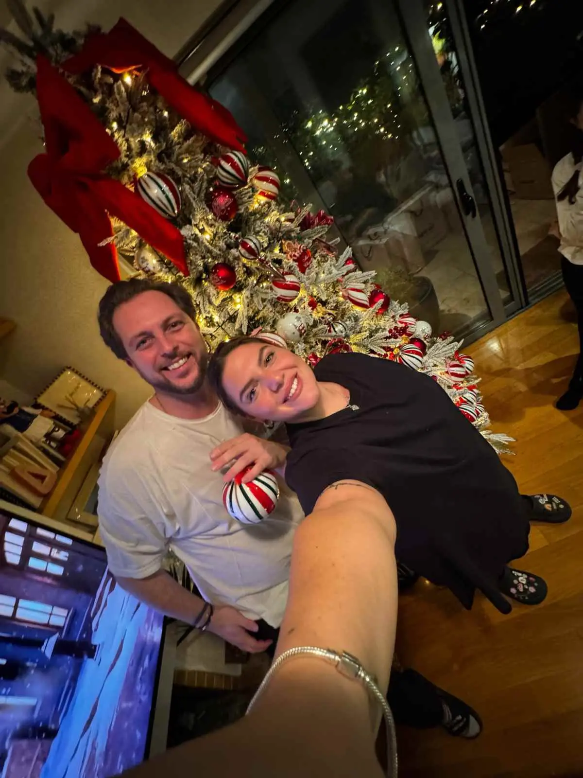 Μπάρκα: Στόλισε το σπίτι της - Η βαφτισιμιά της ανέβηκε στην κορυφή του δέντρου (Φωτογραφίες)