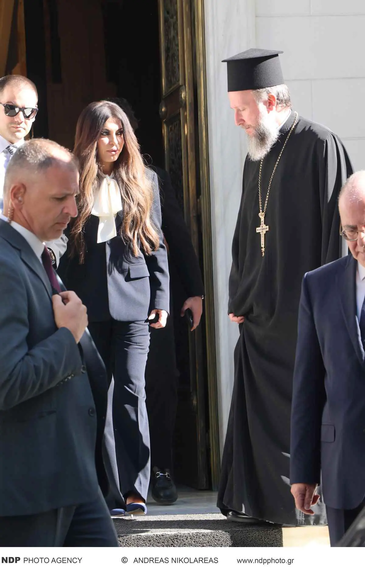 Κίμπερλι Γκίλφοϊλ: Συναντήθηκε με τον Αρχιεπίσκοπο Ιερώνυμο - Η λαμπερή εμφάνισή της