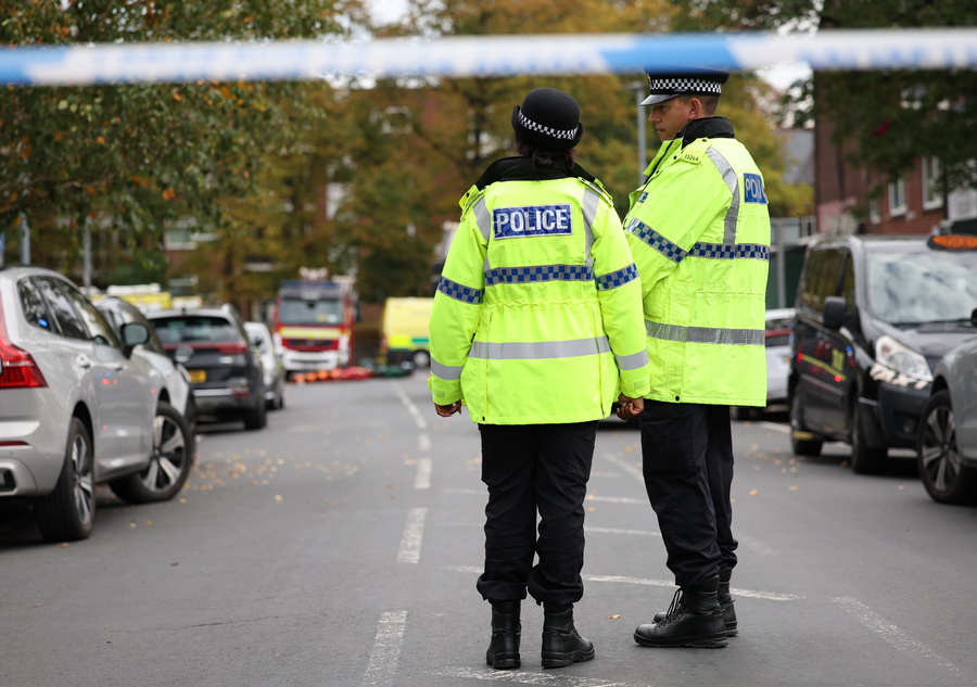 Britains-police-afte-crime-attack-EPA