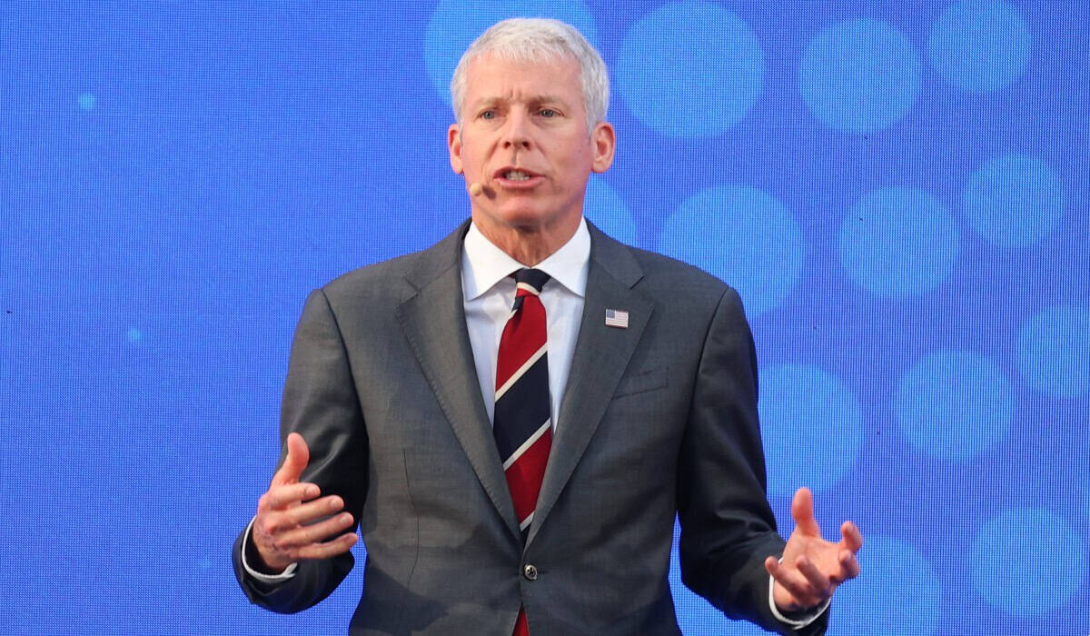 Chris-WrightINTIME-4883926