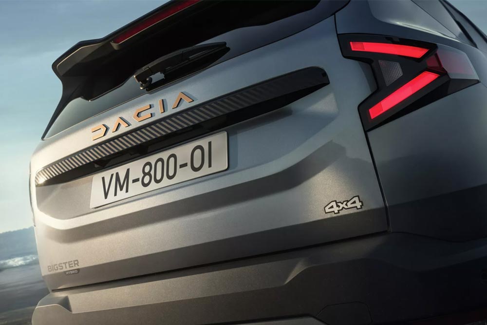Κατέφθασε το καινούργιο LPG, Hybrid και 4×4 Dacia Bigster 9 Dacia-Bigster-hybrid-g-150-4X4-1