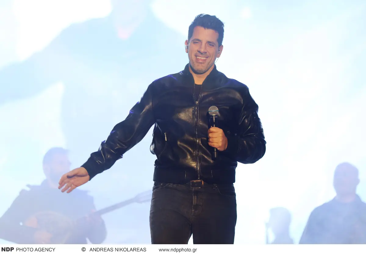 Ο Θοδωρής Φέρρης στο Χριστουγεννιάτικο χωριό στο Πεδίο του Άρεως