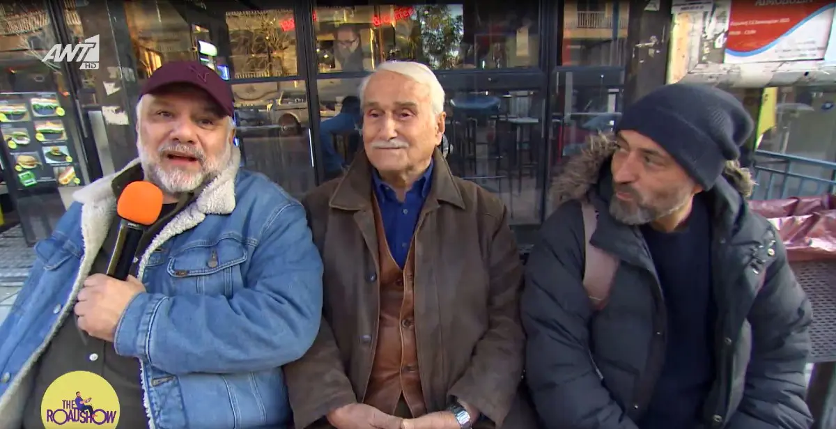 Ο Γρηγόρης Αρναούτογλου με τον πατέρα του, Τάσο