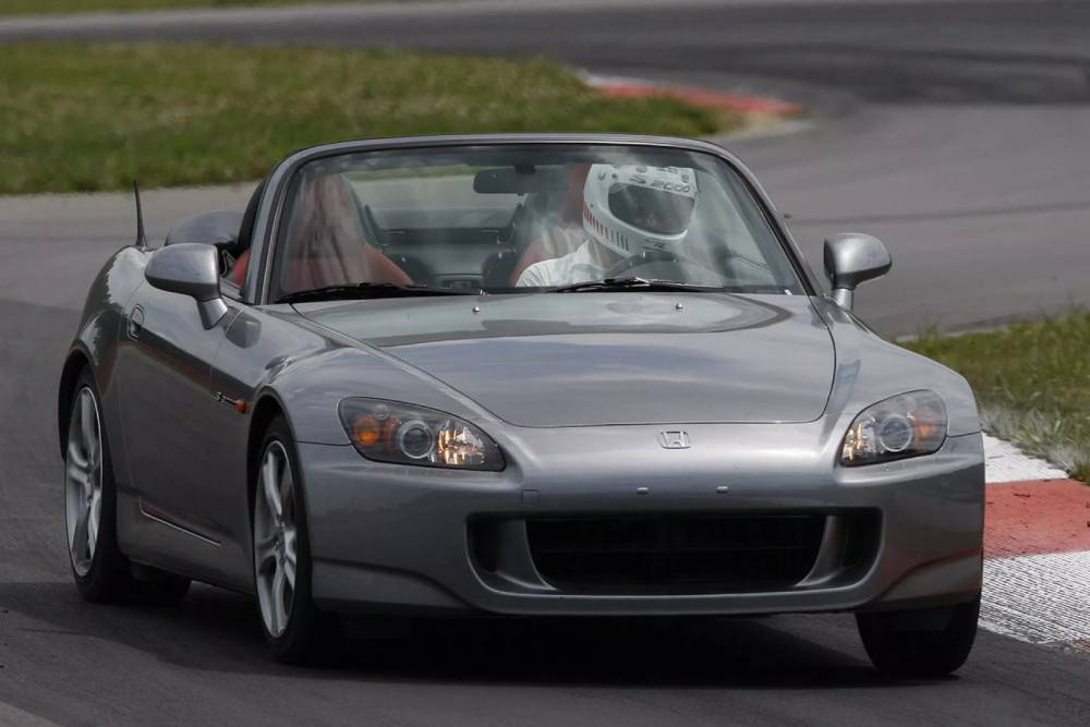 Η ακαταμάχητη επιθυμία για το καινούριο Honda S2000 4 Honda-S2000-2008-HD-8ebd85cf1c026743a9448c70d1f4a0