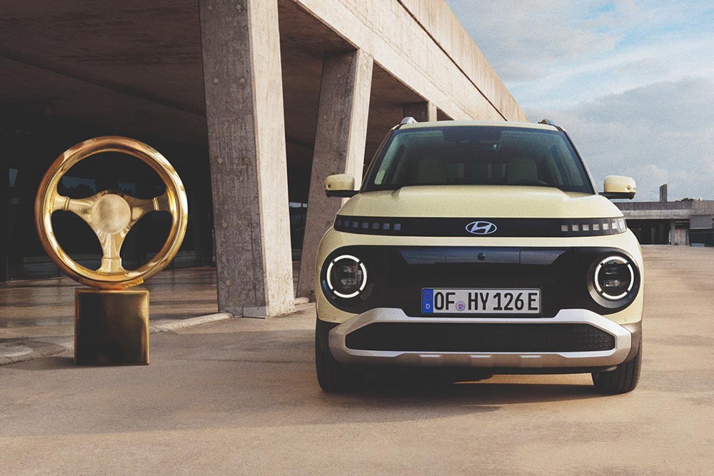 Hyundai-Inster-Golden-Steering-Wheel