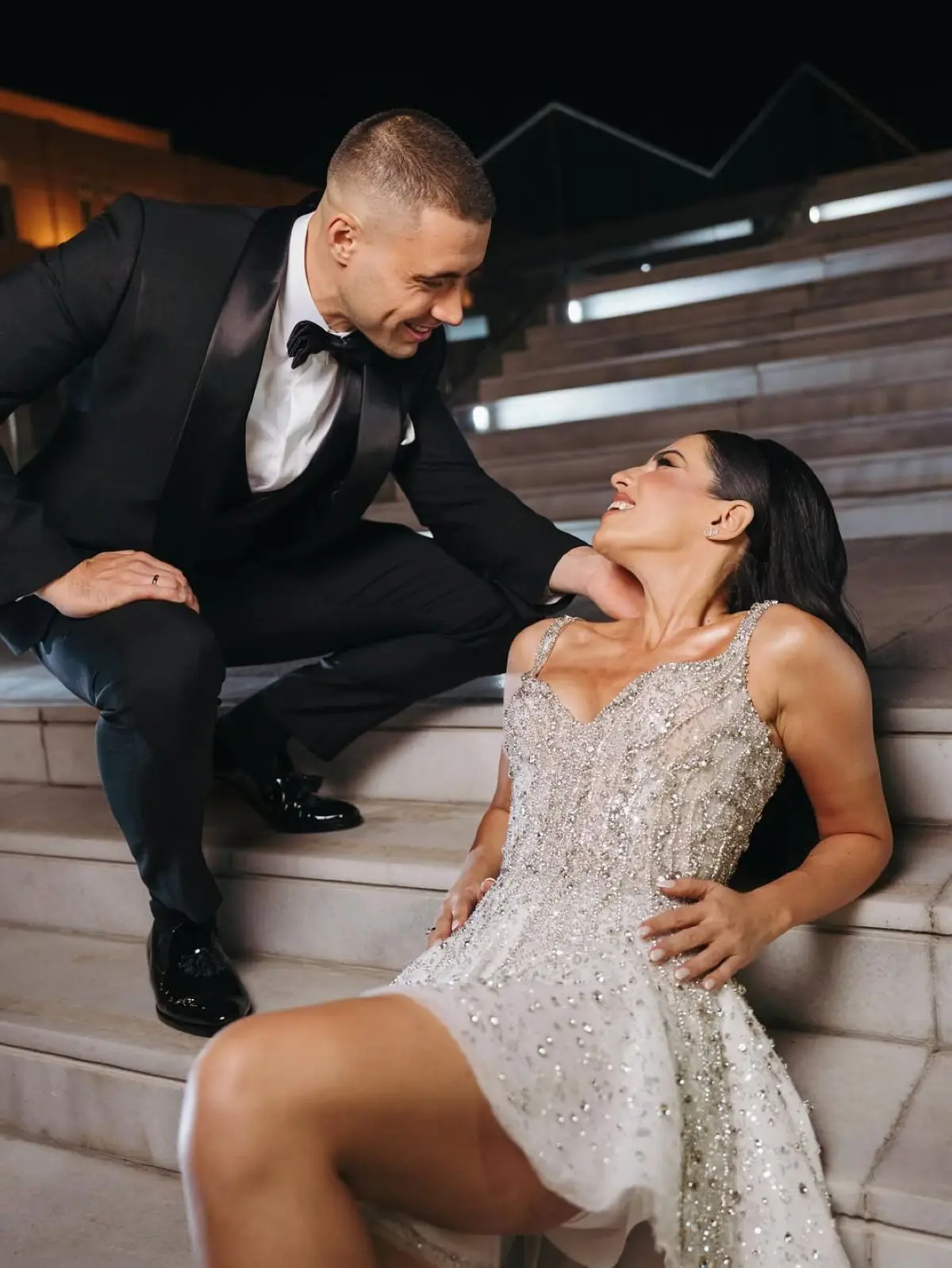 Ιωάννα Τούνη: «Έχετε δει πιο όμορφο ζευγάρι, με πιο εντυπωσιακούς κουμπάρους;» – Φρέσκες φωτογραφίες από τον γάμο της φίλης της 12 Ιωάννα Τούνη γάμος φίλης