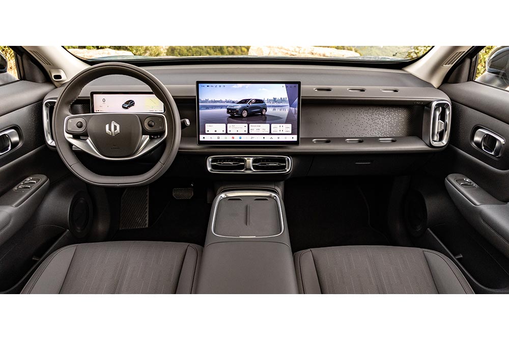 Κόστος, παραλλαγές και χαρακτηριστικά του Leapmotor B10 στην Ελλάδα 21 Leapmotor B10 (5)