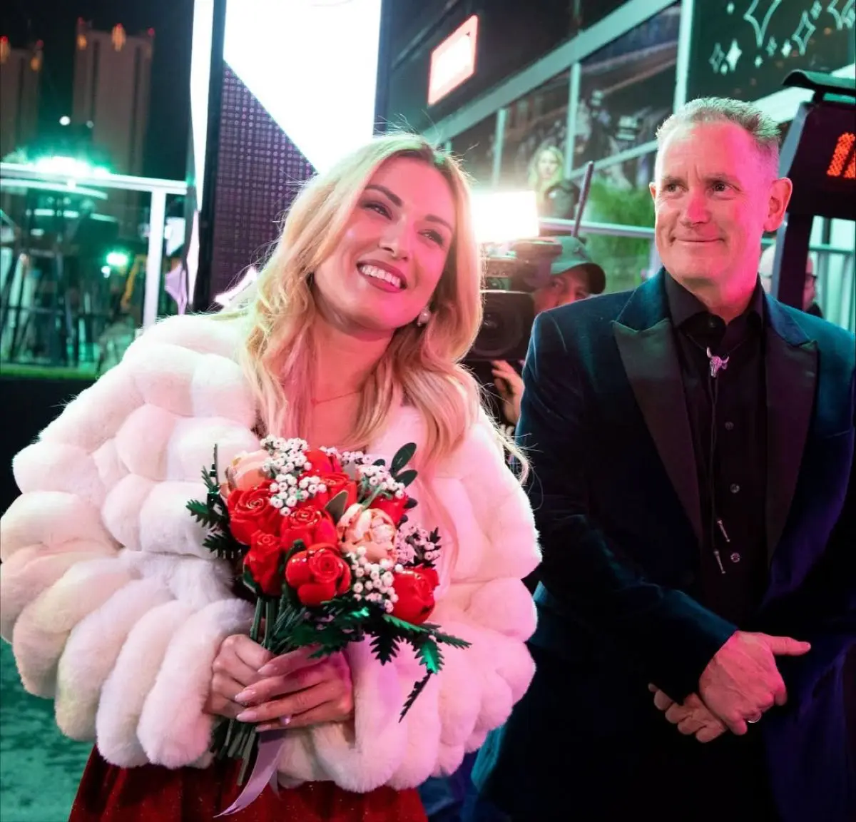 Μαρία Θωμά, Ίαν Χολμς