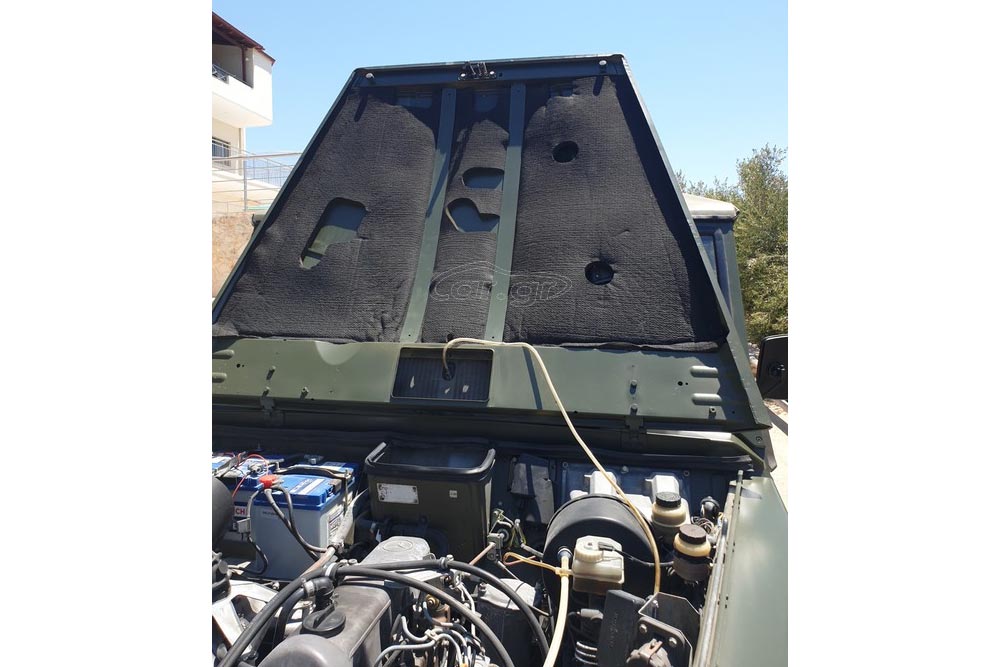 Ανανεωμένη Mercedes 240 GD έτοιμη για περιπολία 18 Mercedes-240-GD-9