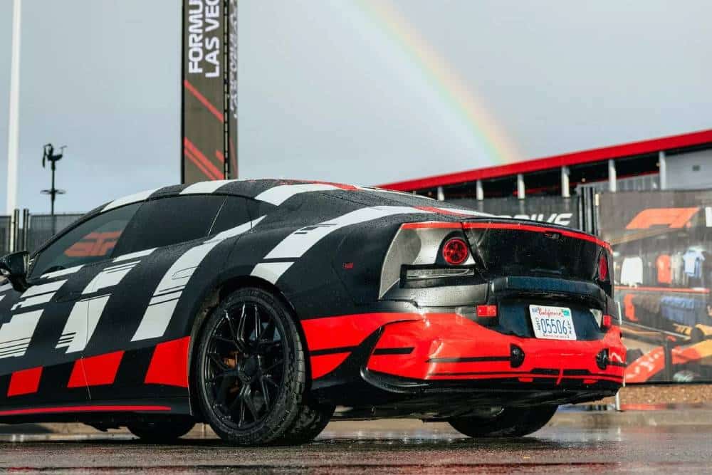 Η νέα και ισχυρή ηλεκτρική Mercedes-AMG κατέκτησε τους δρόμους 5 Mercedes-AMG-GT-4-Door-Teaser-1124-1