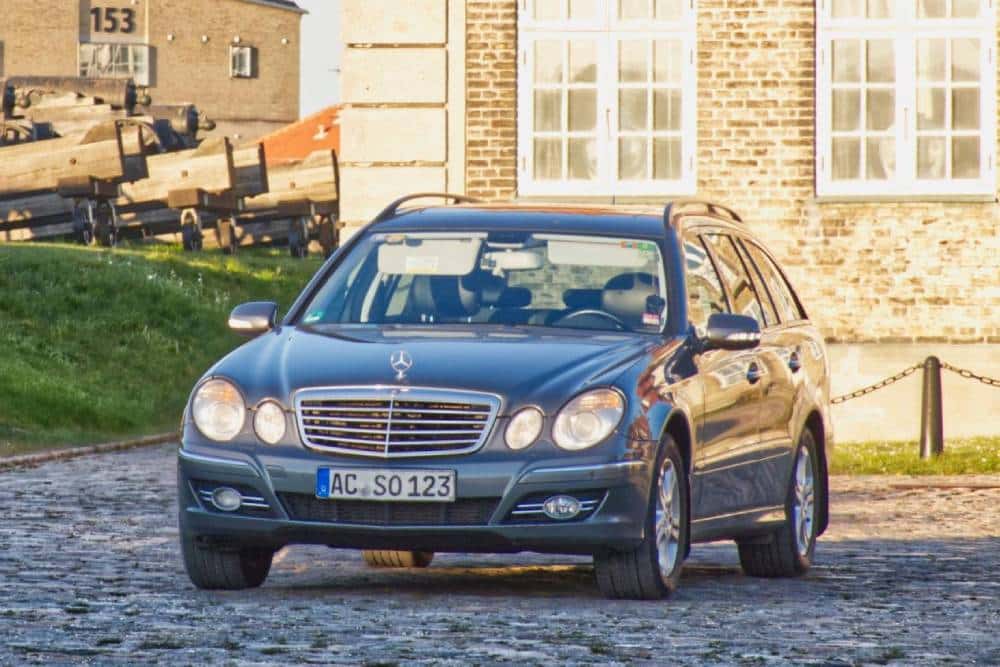 Πόσο πουλήθηκε μια Mercedes E-Class με 765.000 χλμ.; 8 Mercedes E 280 CDI 2006 (1)