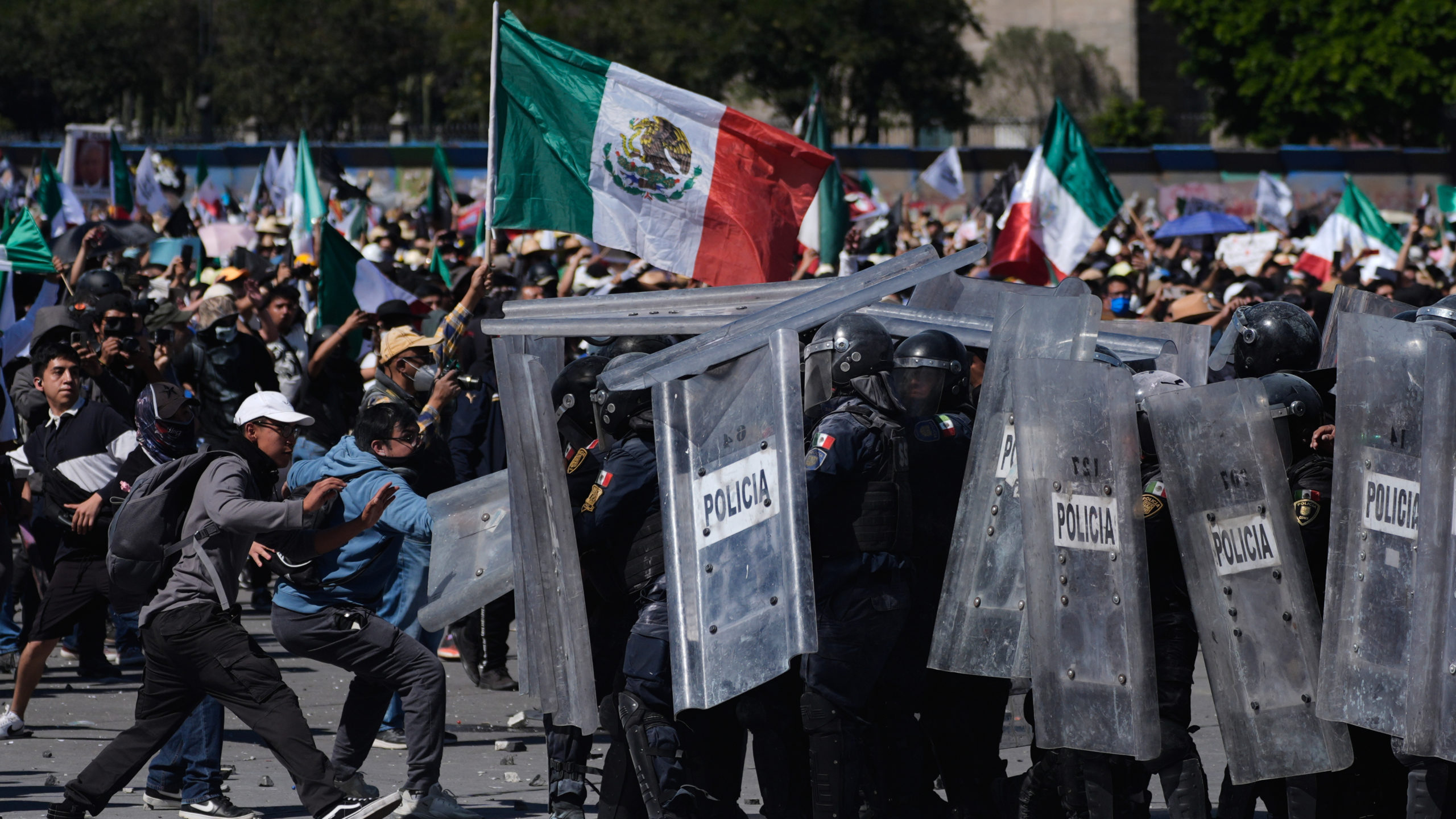 Μεξικό: Διαμαρτυρίες ενάντια στην εγκληματικότητα και την κυβερνητική στρατηγική ασφάλειας
