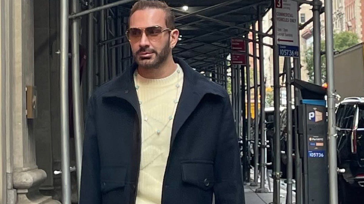 Νίκος Κοκλώνης: «Εγώ ακολουθώ την πορεία μου. Οι υπόλοιποι απλώς υποδύονται ρόλους»