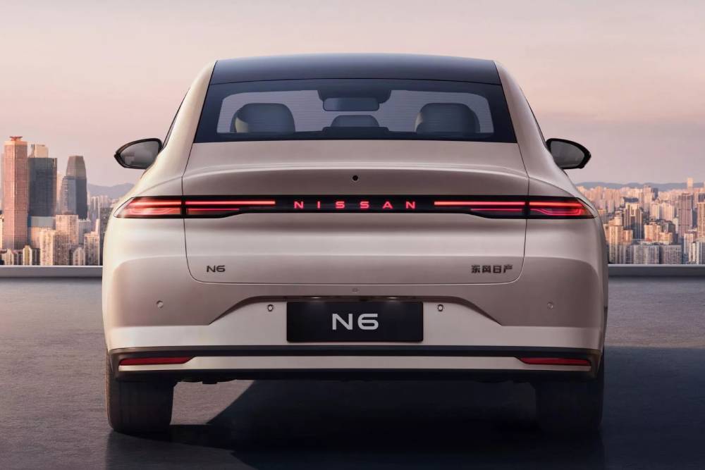 Το καινοτόμο plug-in υβριδικό Nissan N6 διαθέσιμο με λιγότερο από 13.000 ευρώ 21 Nissan-N6-China-5-copy-2048x1152