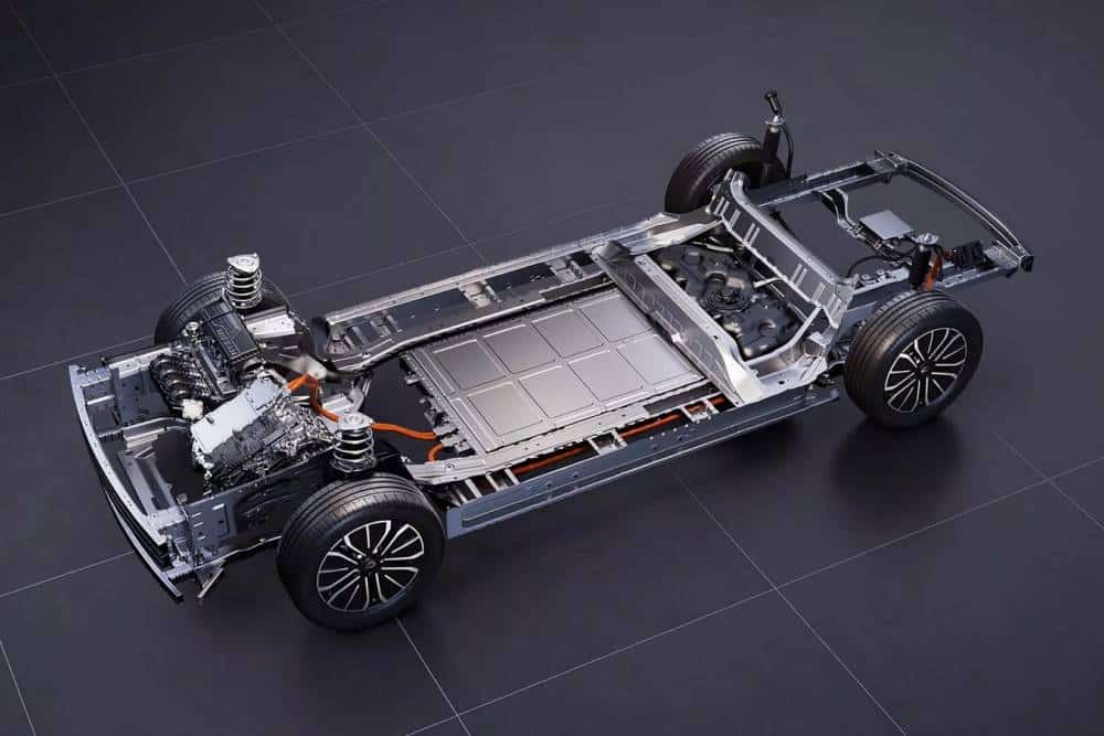 Το καινοτόμο plug-in υβριδικό Nissan N6 διαθέσιμο με λιγότερο από 13.000 ευρώ 22 Nissan-N6-PHEV-Interior-18-2048x1152