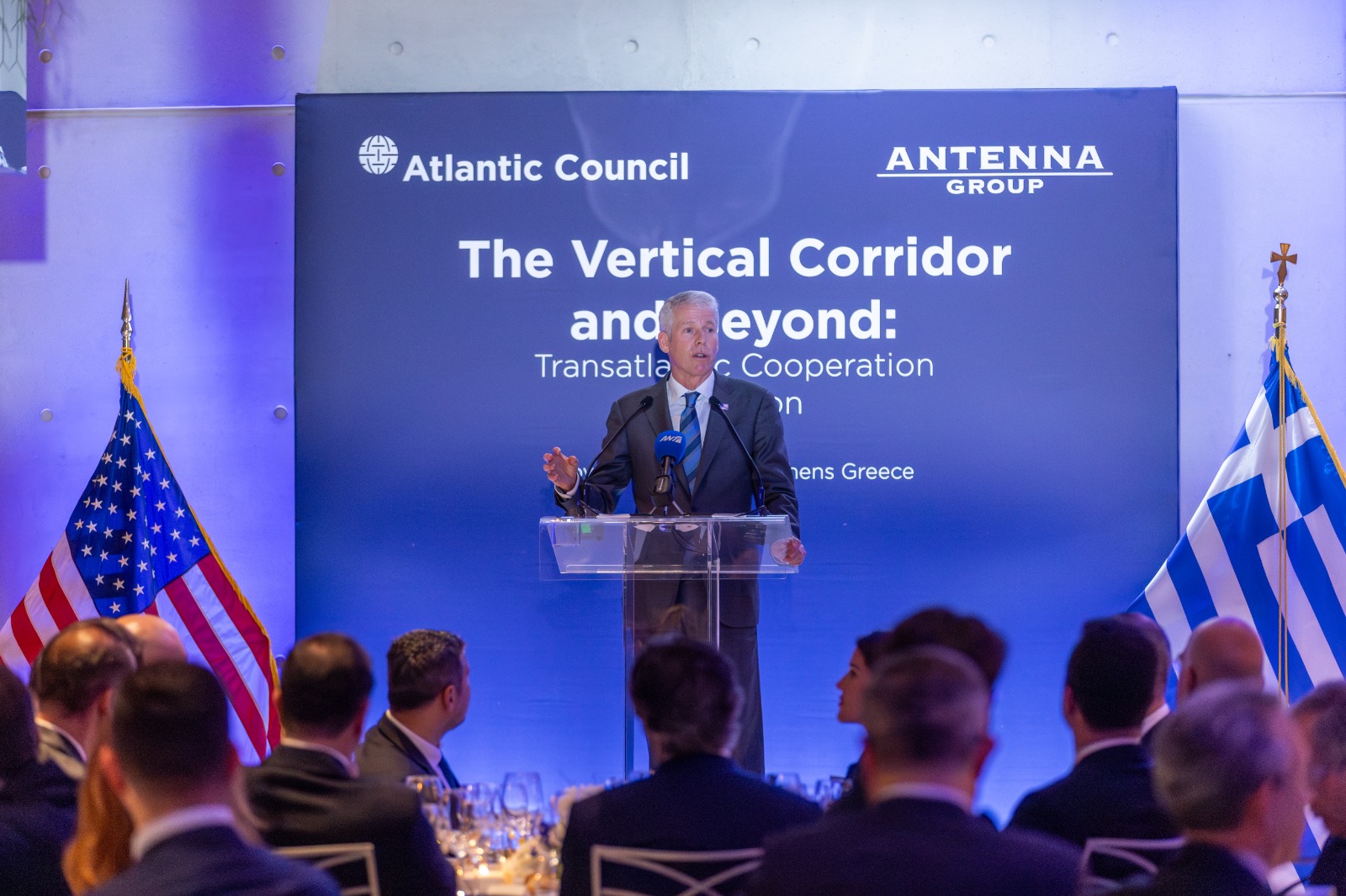 Δείπνο προς τιμήν των υπουργών των ΗΠΑ, Doug Burgum και Chris Wright, από τον Πρόεδρο του Ομίλου Antenna, Θοδωρή Κυριακού