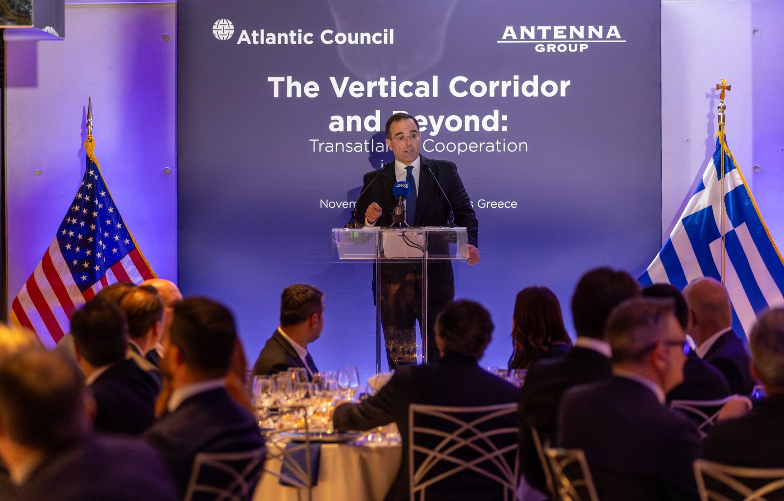 Δείπνο προς τιμήν των υπουργών των ΗΠΑ, Doug Burgum και Chris Wright, από τον Πρόεδρο του Ομίλου Antenna, Θοδωρή Κυριακού