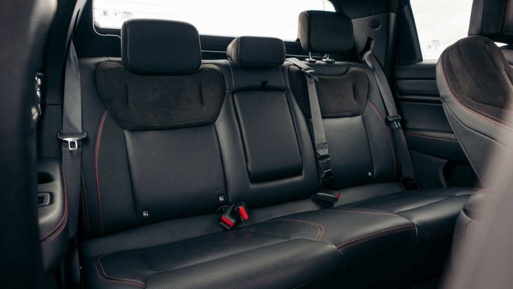 Άλογα, κριάρια και ένα RAM Rampage έτοιμο για δράση