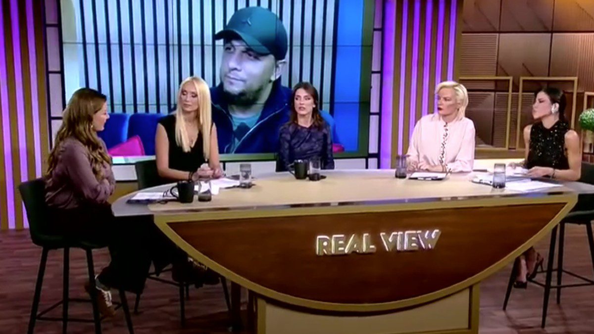 Το Real View «κατακεραυνώνει» την Άντζυ Λουπέσκου για τη συνέντευξη με τον Πάνο Ρούτσι: «Τρομάζω, ένιωσα ετεροντροπή»