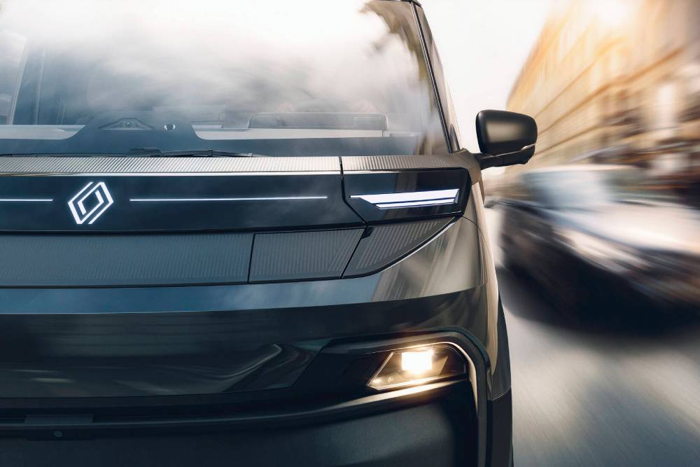 Πρωτοποριακό και φουτουριστικό Renault Trafic E-Tech 16 Renault Trafic Van E-Tech electric (14) (1)