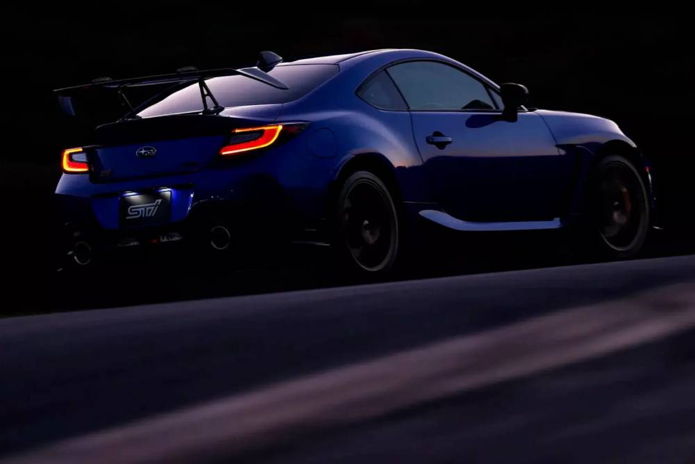 STI-Sport-TYPE-RA-9-2048x1152