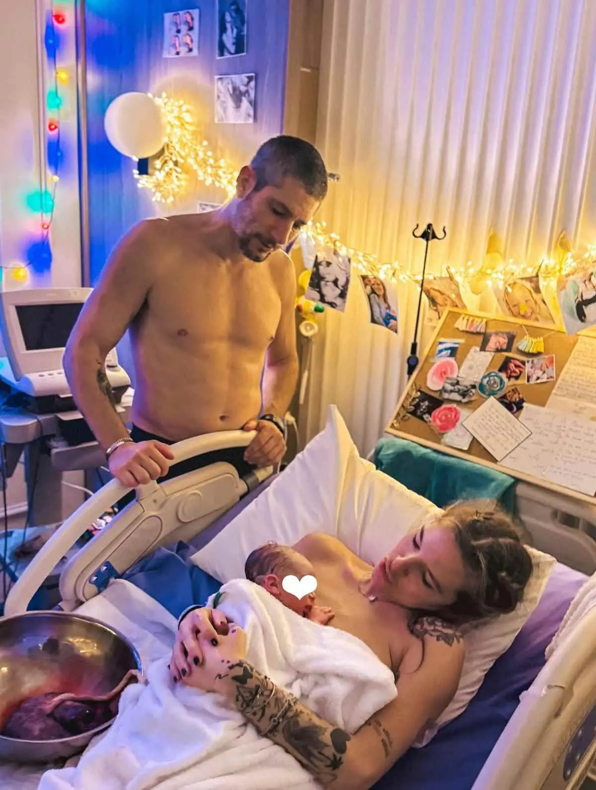 Κούρκουλου: «Η αγκαλιά μου ήταν άδεια, κατέρρευσα» – Συγκινεί για τον πρόωρο τοκετό 10 Η Εριέττα Κούρκουλου στο μαιευτήριο με τον Βύρωνα Βασιλειάδη και τον γιο τους