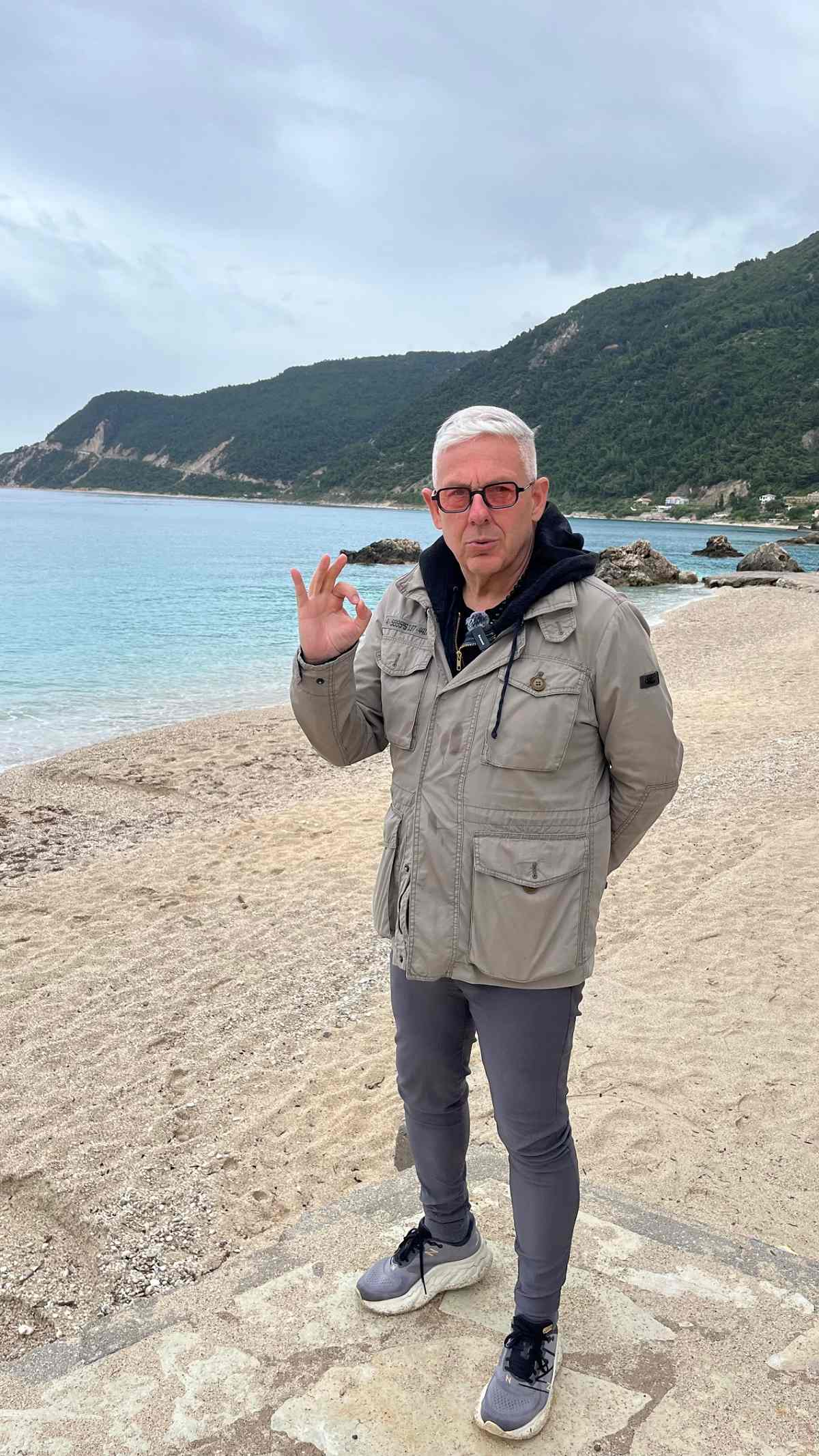 Τάσος Δούσης: Εξοργισμένος για το έγκλημα στον Νέο Κόσμο – «Οι μαγκιές στον δρόμο πληρώνονται με αίμα» 4 Ο Τάσος Δούσης στη Λευκάδα