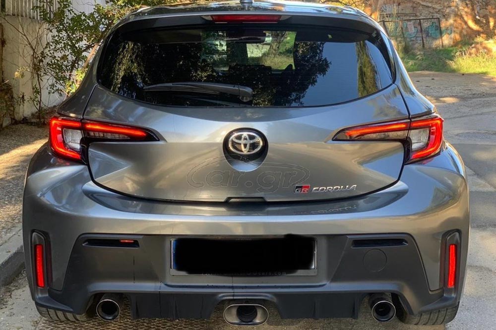 Toyota-Corolla-2023-GR-FOUR-SPORT-(8)