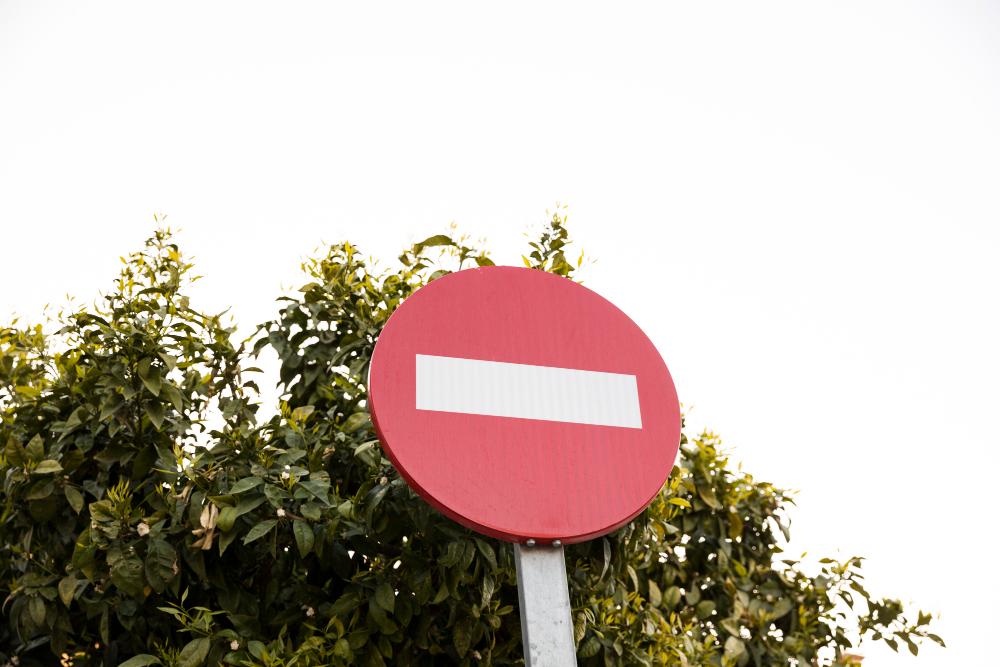 Walking-stop-sign-Freepik-New-Photo