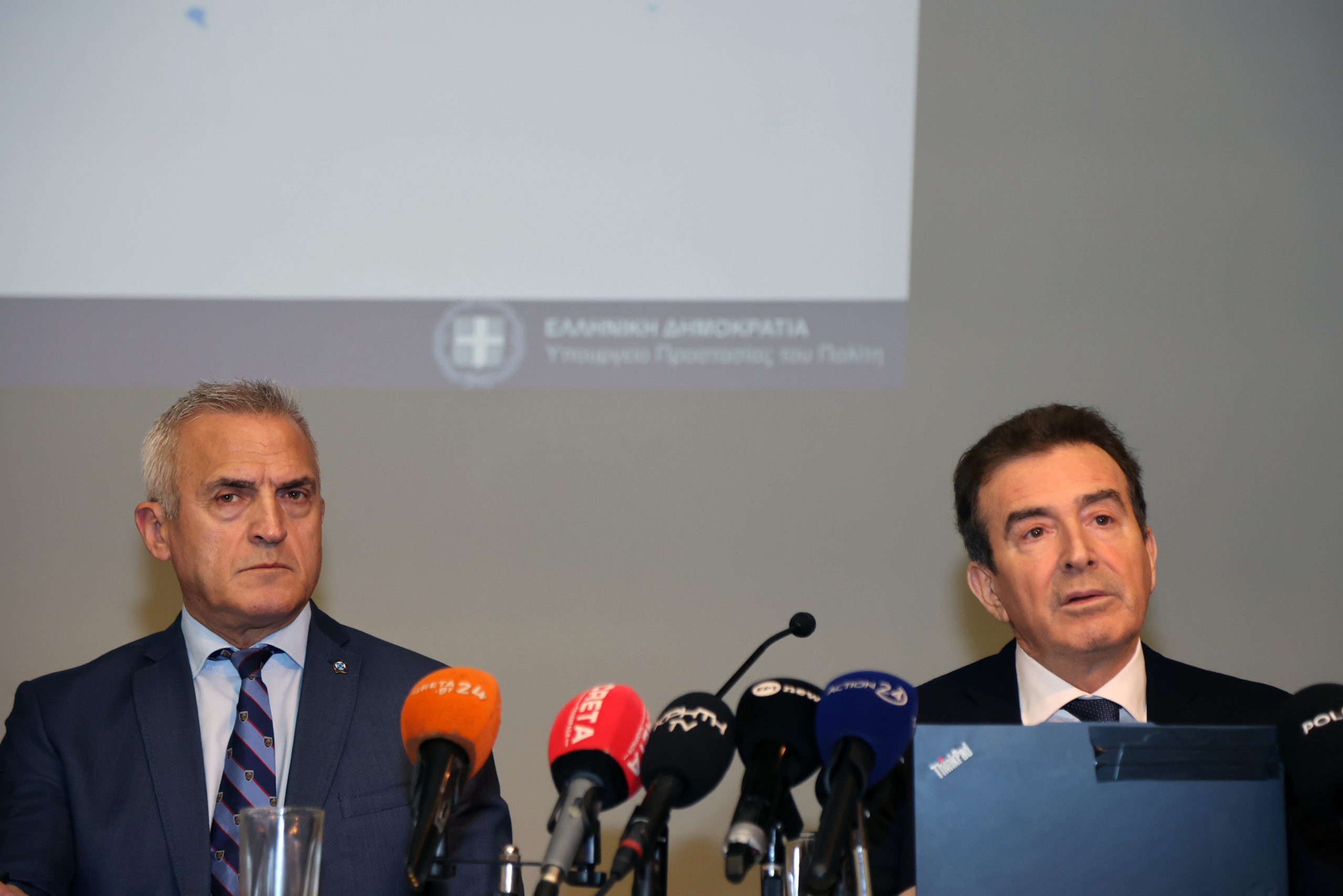 Χρυσοχοΐδης: Εντοπίστηκαν 20 εγκληματικές ομάδες στην Κρήτη – Σκληρές ποινές για τις μπαλωθιές, νέο καθεστώς για την παράνομη οπλοκατοχή