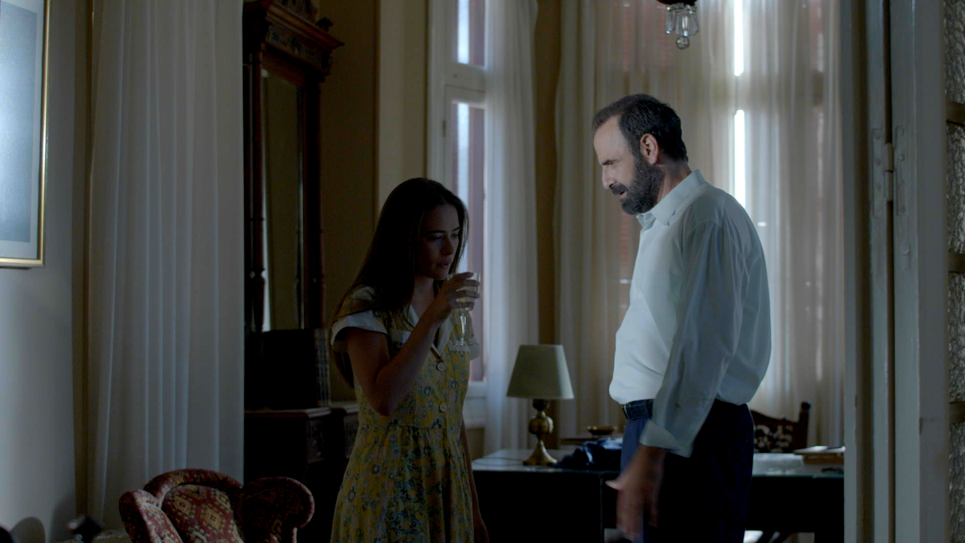 Άγιος Έρωτας – επόμενα επεισόδια: Ο πατήρ Νικόλαος πλησιάζει ξανά την Χλόη